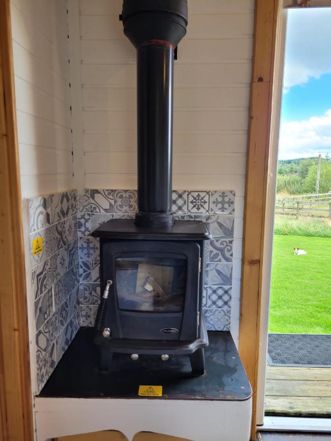 The Shepherds Hut At Forestview Farm Greenisland Εξωτερικό φωτογραφία