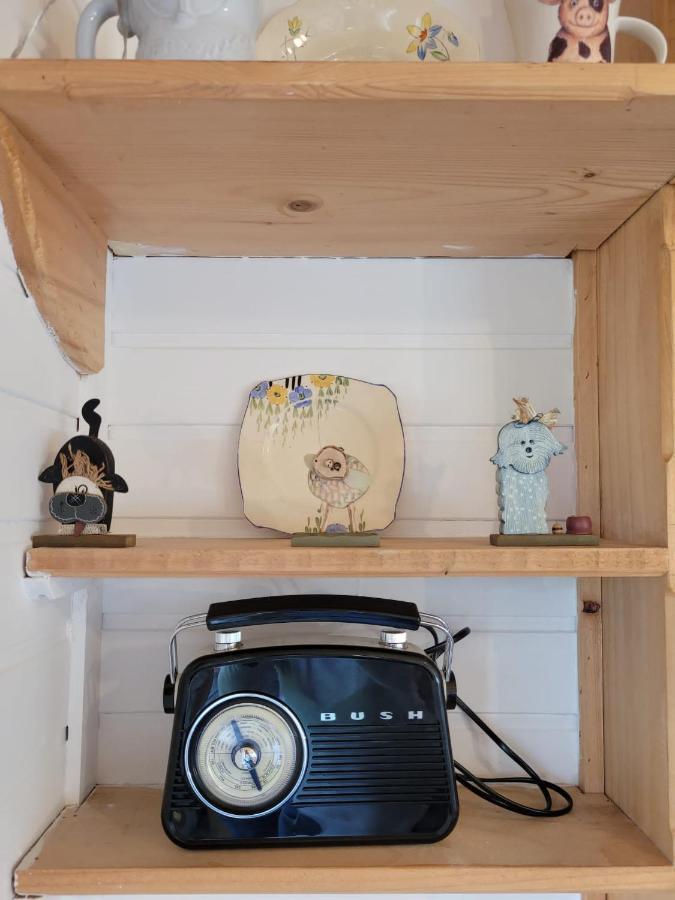 The Shepherds Hut At Forestview Farm Greenisland Εξωτερικό φωτογραφία